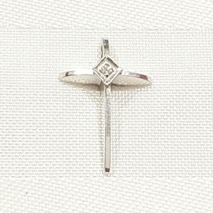 14K Solid White Gold Custom Cross w Moissanite in center OOAK